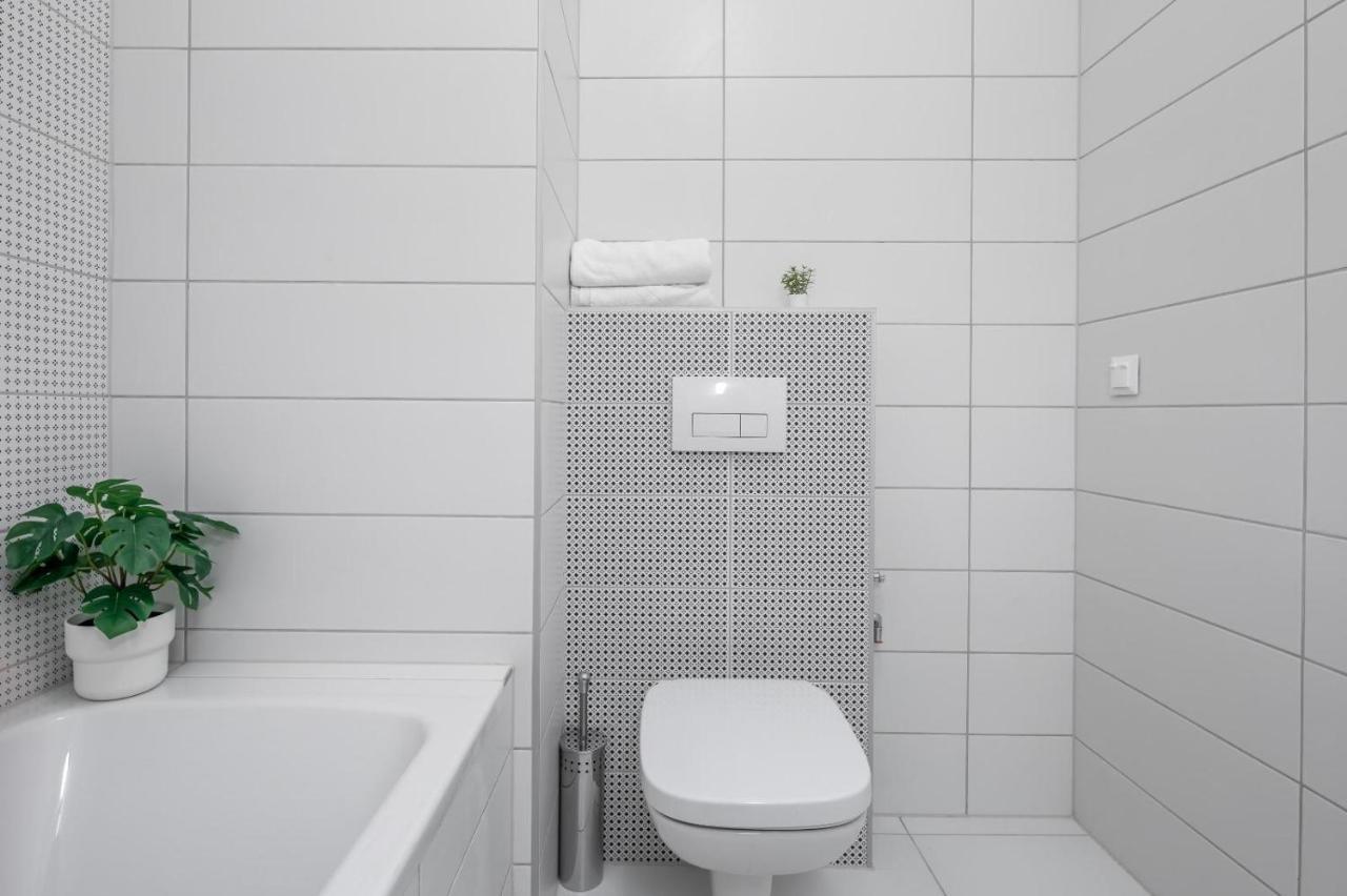 בודפשט Brand New Modern Apartment-2 Rooms-Balcony-Garage מראה חיצוני תמונה