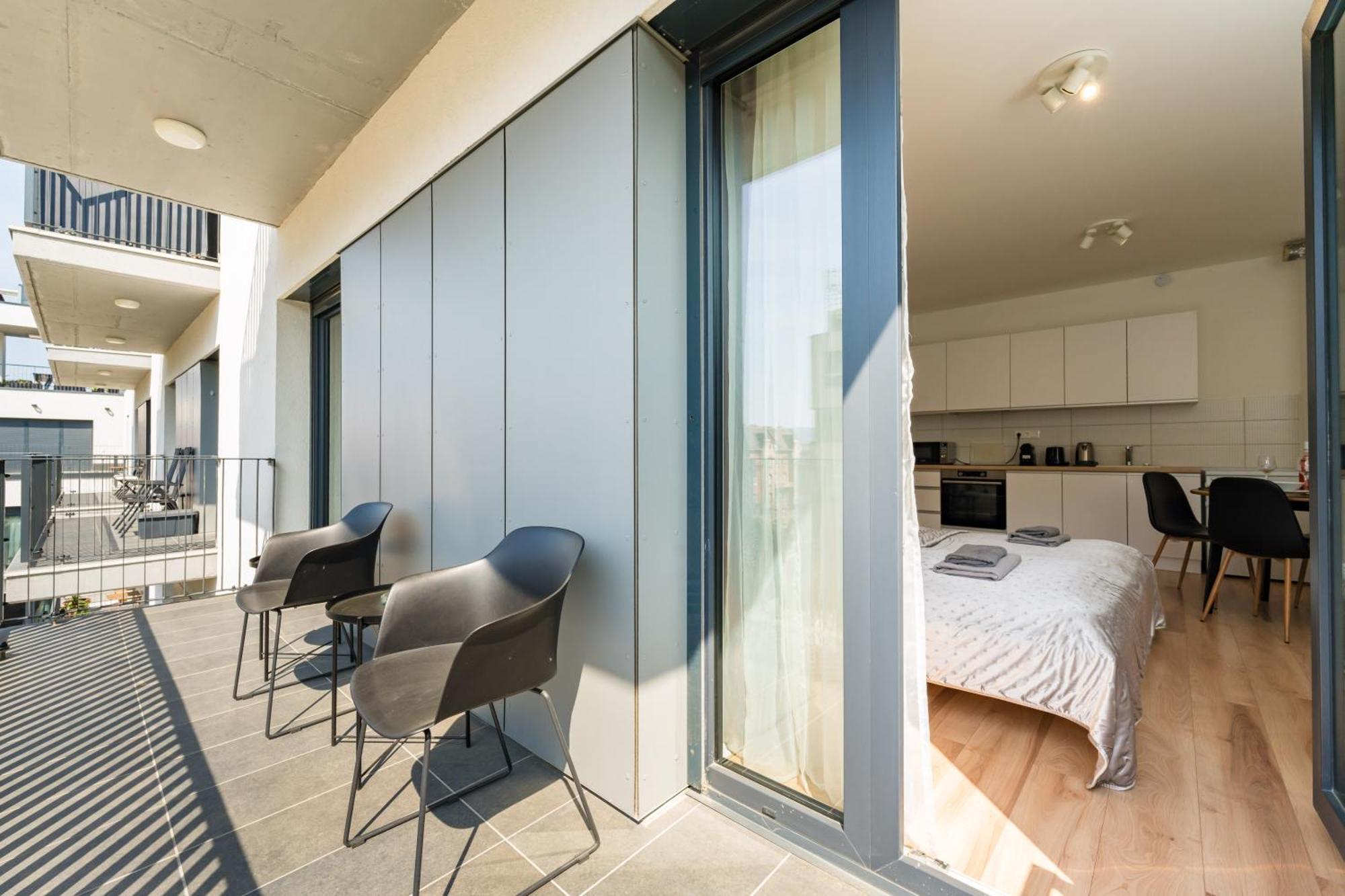 בודפשט Brand New Modern Apartment-2 Rooms-Balcony-Garage מראה חיצוני תמונה